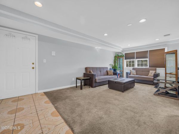 393 College Drive, Unit 393, Edison, NJ 08817