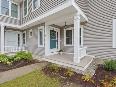 4 Oak Ct, Unit 4, Rockland, MA 02370