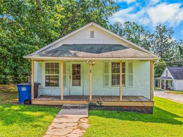 570 Mission Road , Winston-Salem, NC 27103