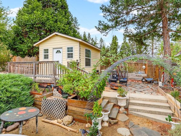 5520 Hwy 238, Jacksonville, OR 97530