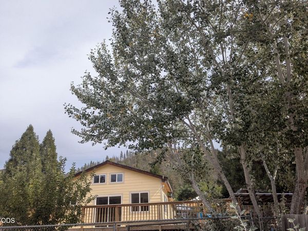 5520 Hwy 238, Jacksonville, OR 97530