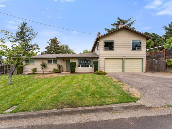 1058 Linda Avenue, Ashland, OR 97520