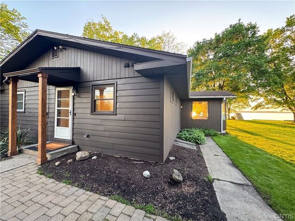 155 Burtis Point Road , Auburn, NY 13021