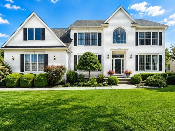 5453 Marthas Vineyard , Clarence Center, NY 14032