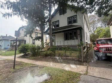21 Crombie Street, Rochester, NY 14605