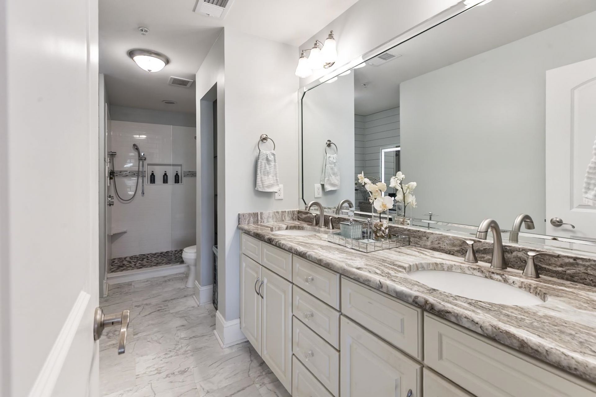 249 Venice Way  Photo 24