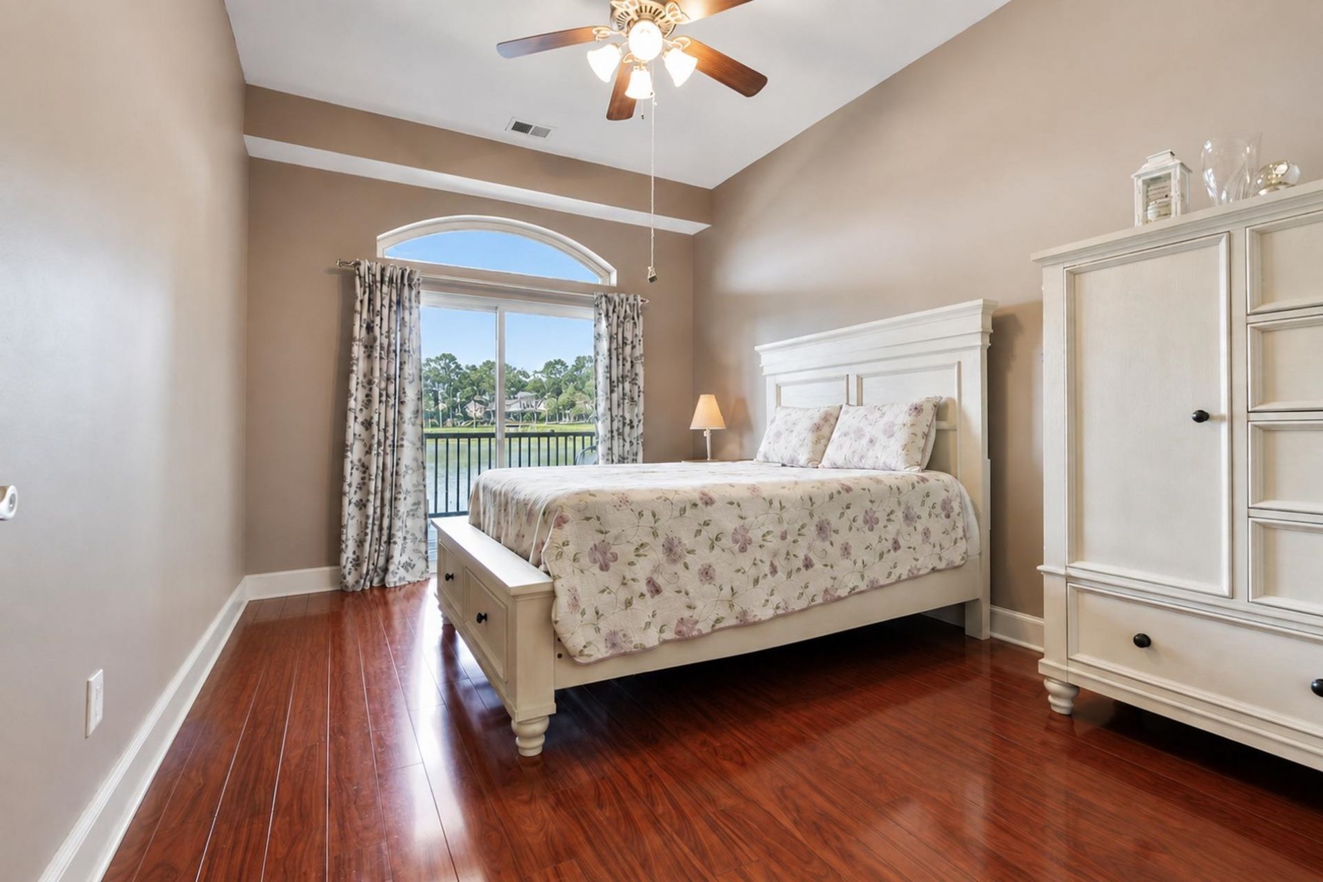 249 Venice Way  Photo 31