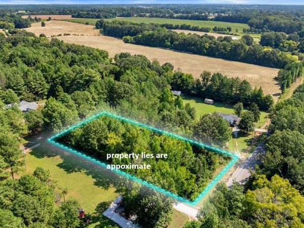 7609 Snake Rd , Athens, AL 35611