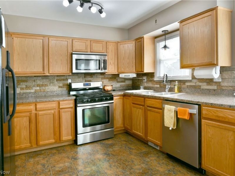 602 Cedar Drive, Cortland, OH 44410 Photo 16