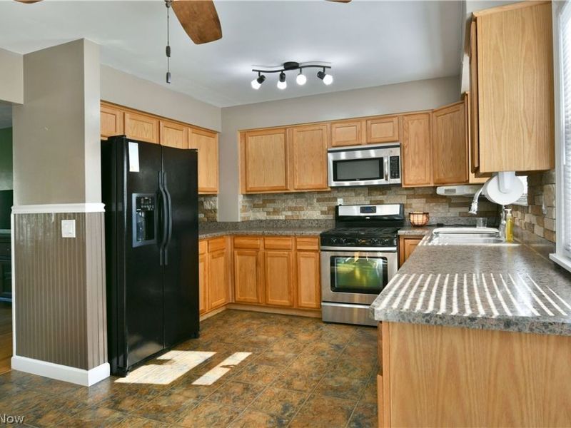 602 Cedar Drive, Cortland, OH 44410 Photo 17