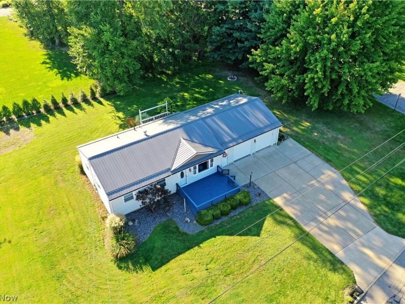 602 Cedar Drive, Cortland, OH 44410 Photo 3