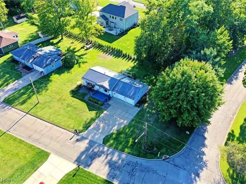 602 Cedar Drive, Cortland, OH 44410 Photo 4