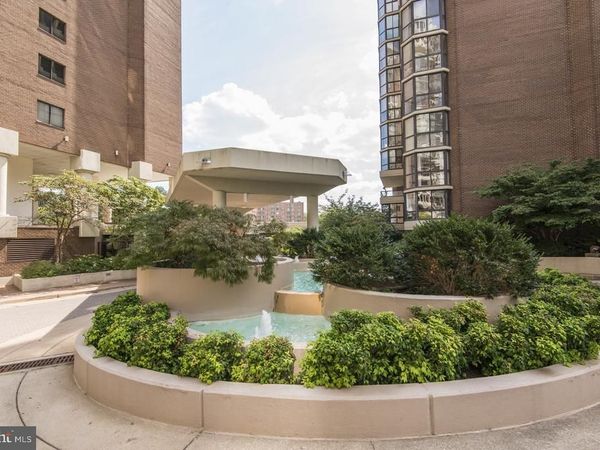 1600 N OAK STREET, Unit 207, ARLINGTON, VA 22209
