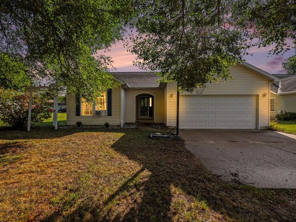 338 Maple Street, Newaygo, MI 49337
