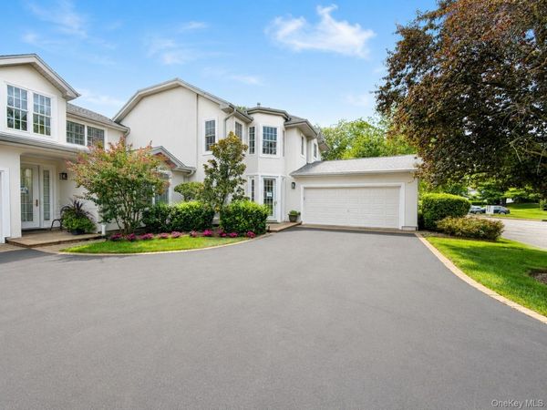 643 Verona Drive , Melville, NY 11747