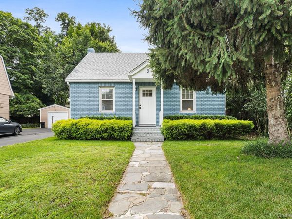 5 W Maple Avenue , Suffern, NY 10901