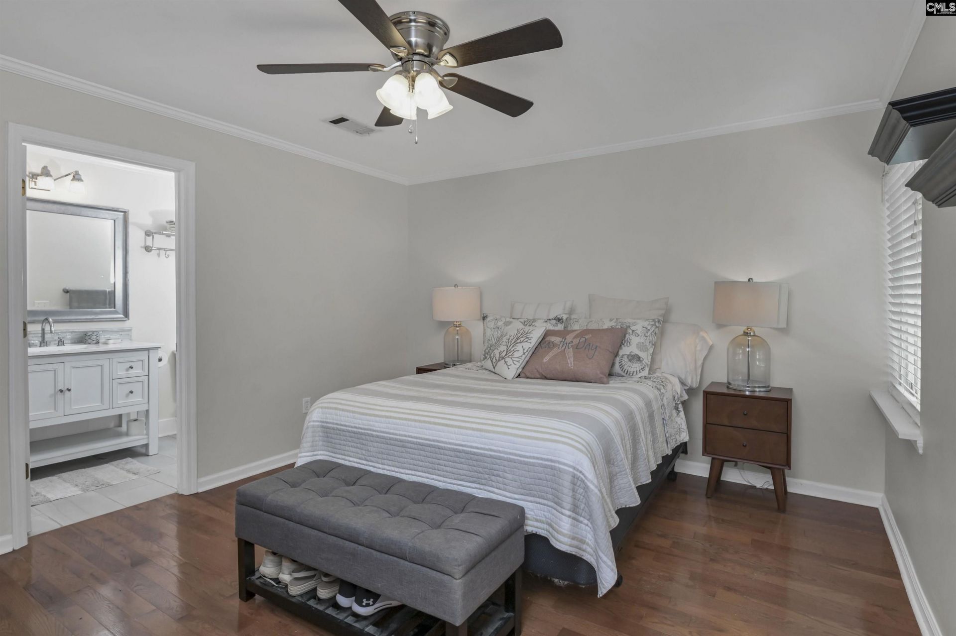 301 Harbor Heights Drive  Photo 11