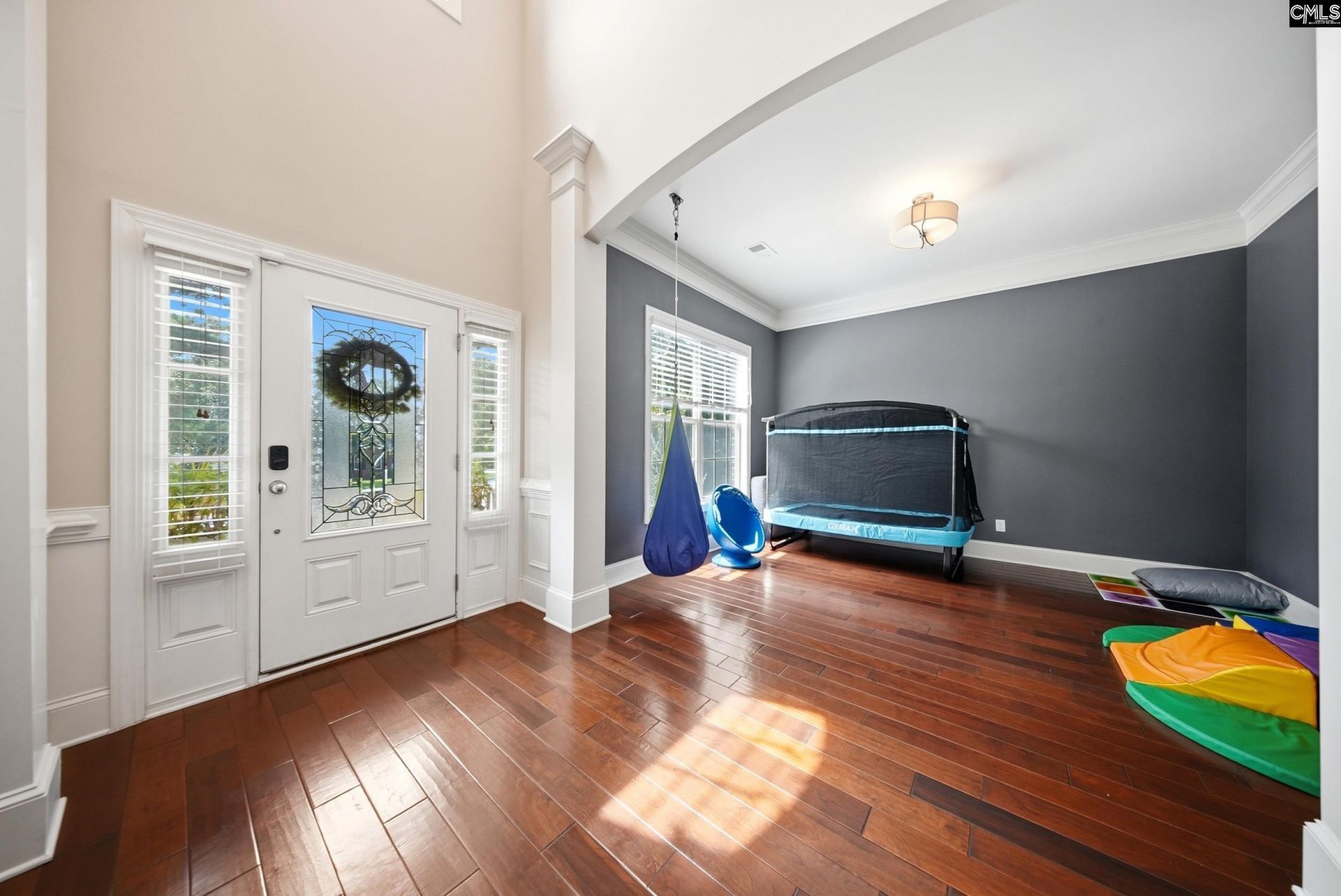 129 Bardwell Way  Photo 5