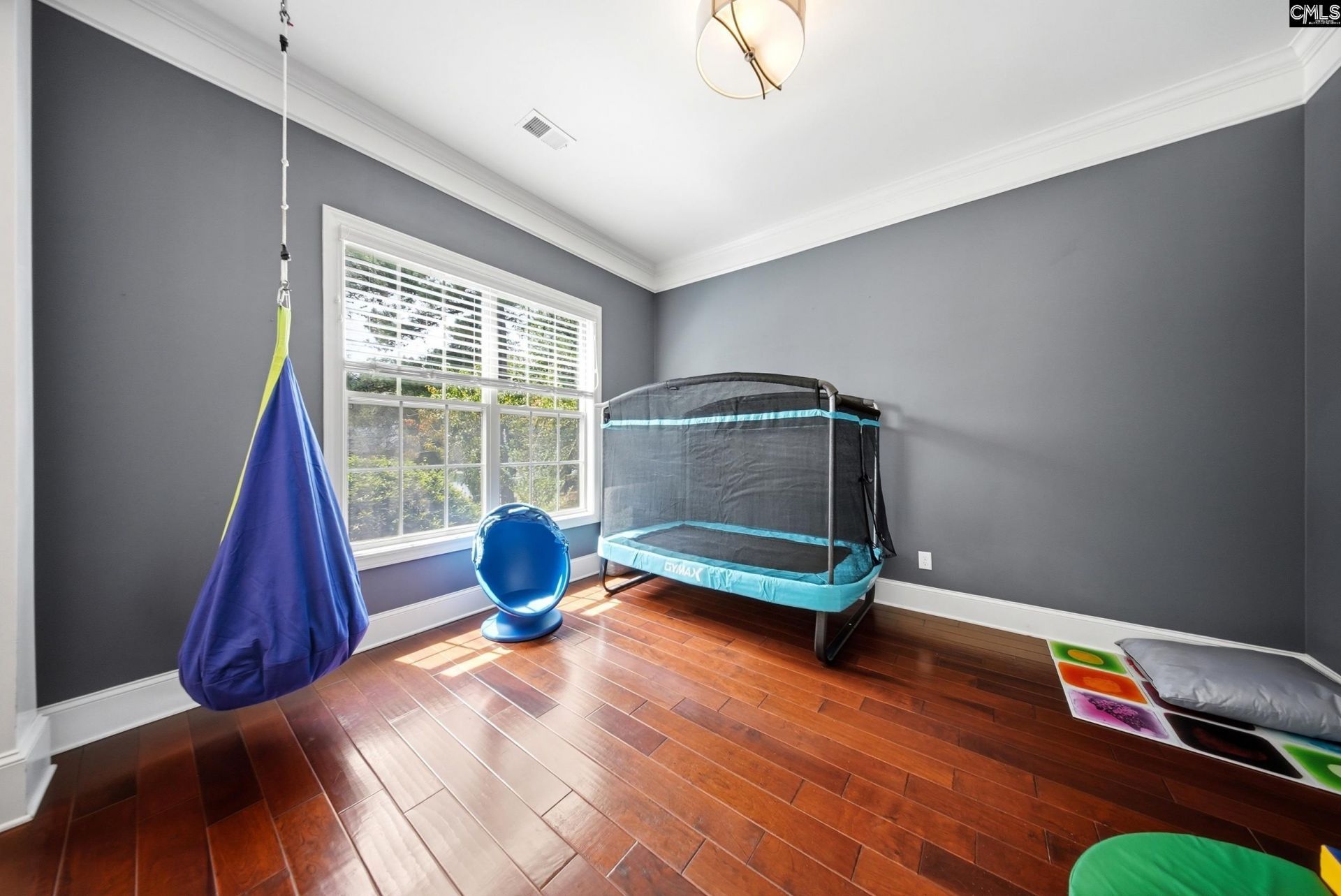 129 Bardwell Way  Photo 6