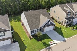 1229 Carnation Court  photo 4