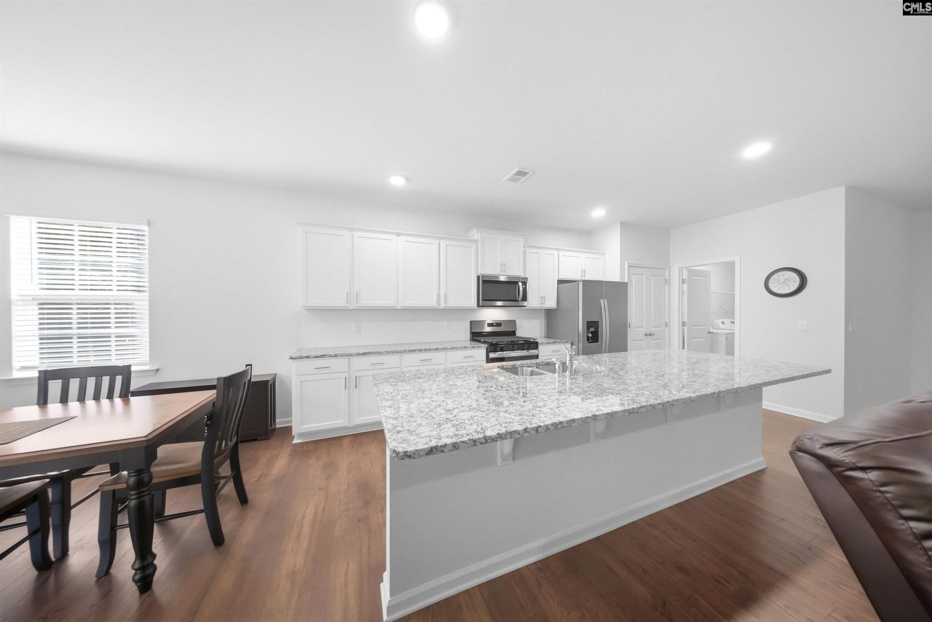 1229 Carnation Court Photo 9