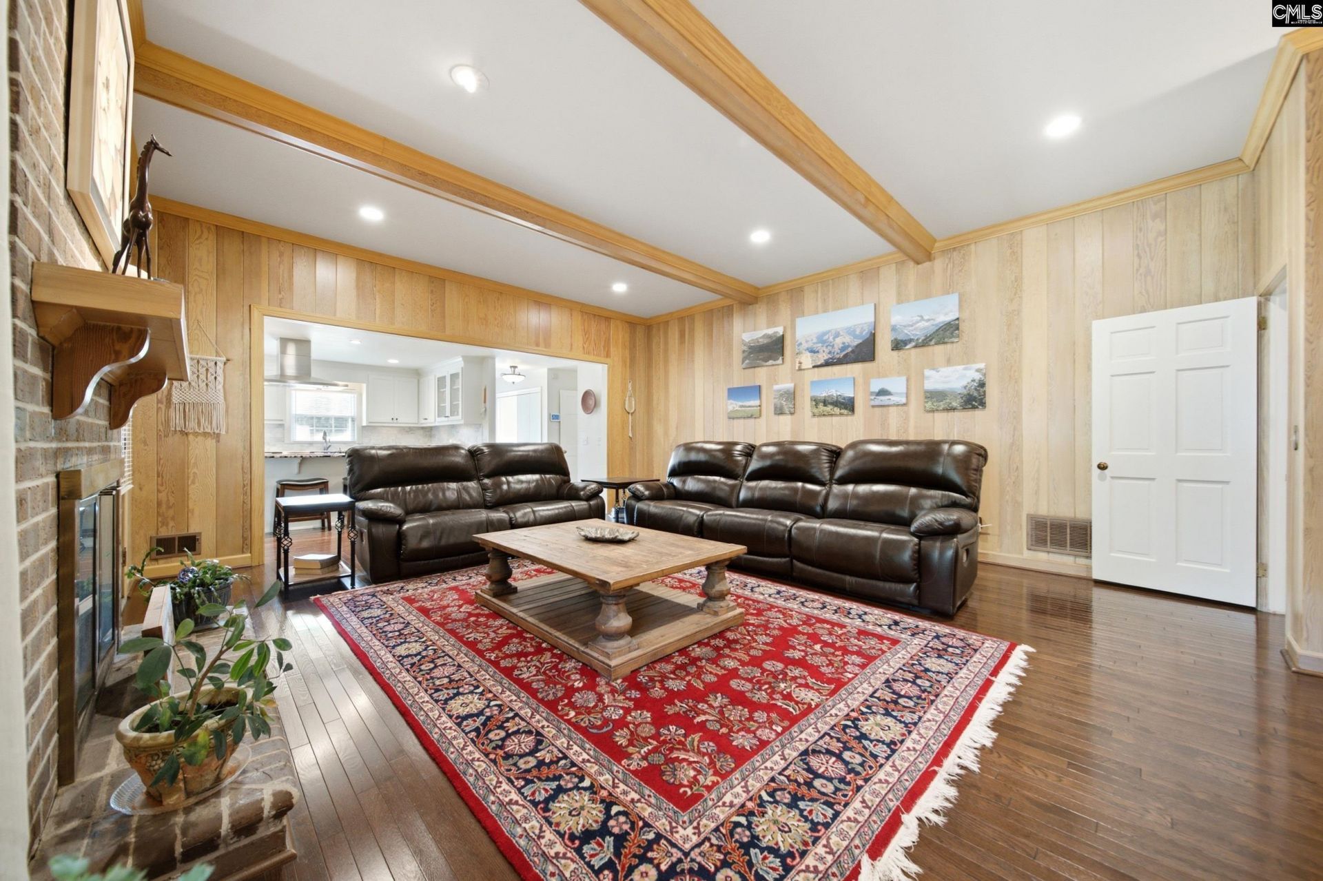 11 Park Shore Drive N Photo 10
