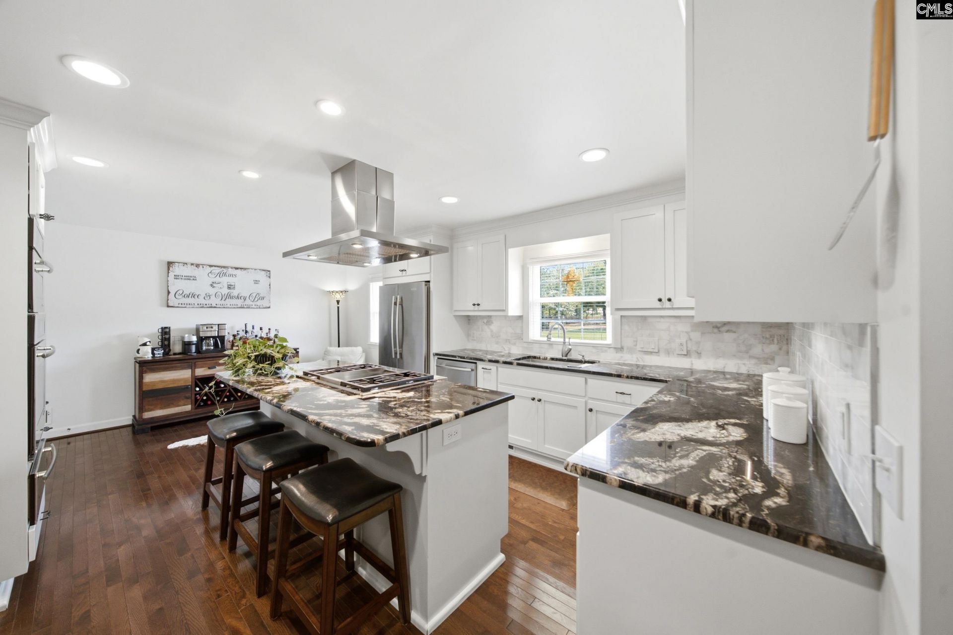 11 Park Shore Drive N Photo 17