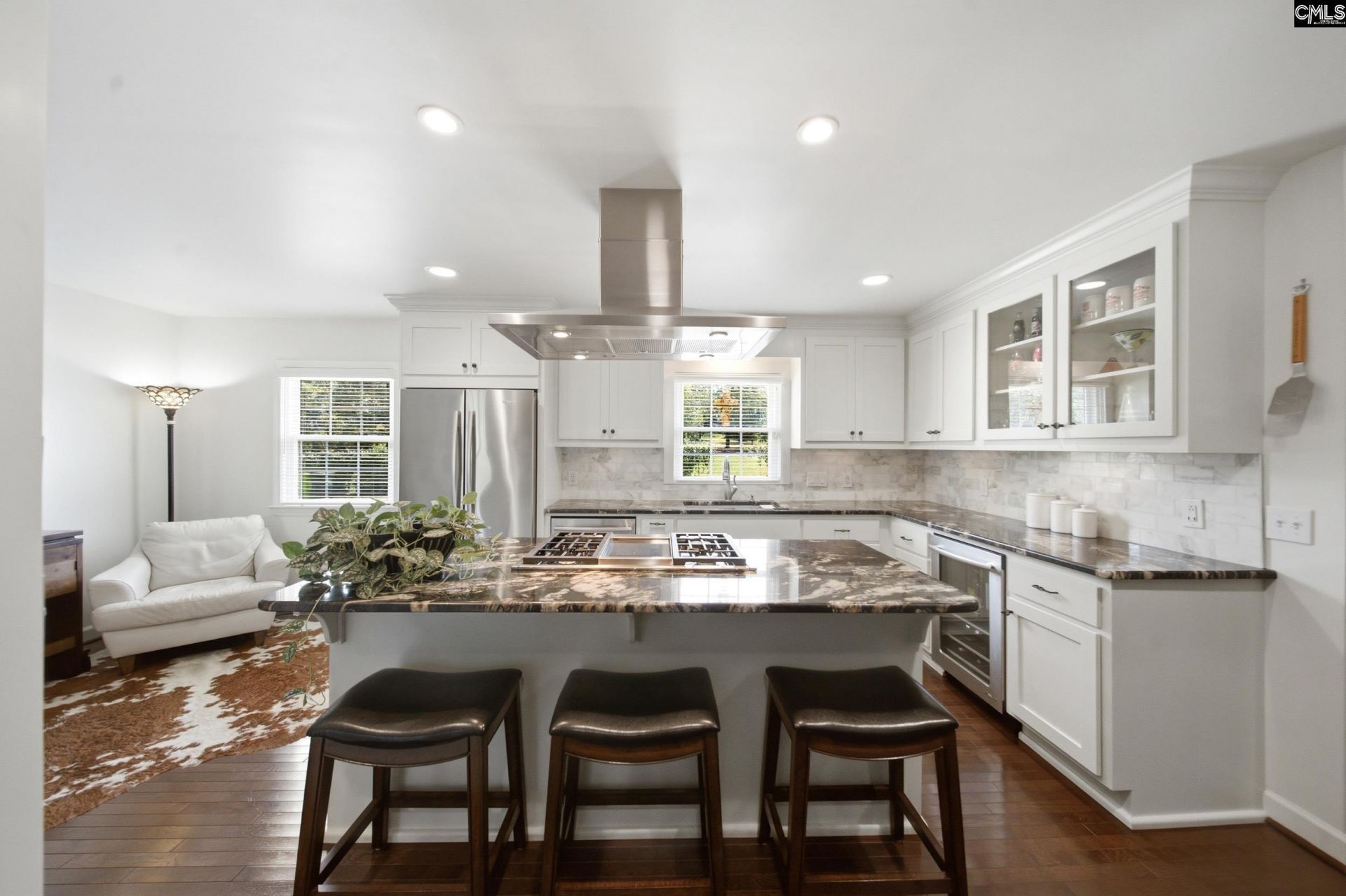 11 Park Shore Drive N Photo 18