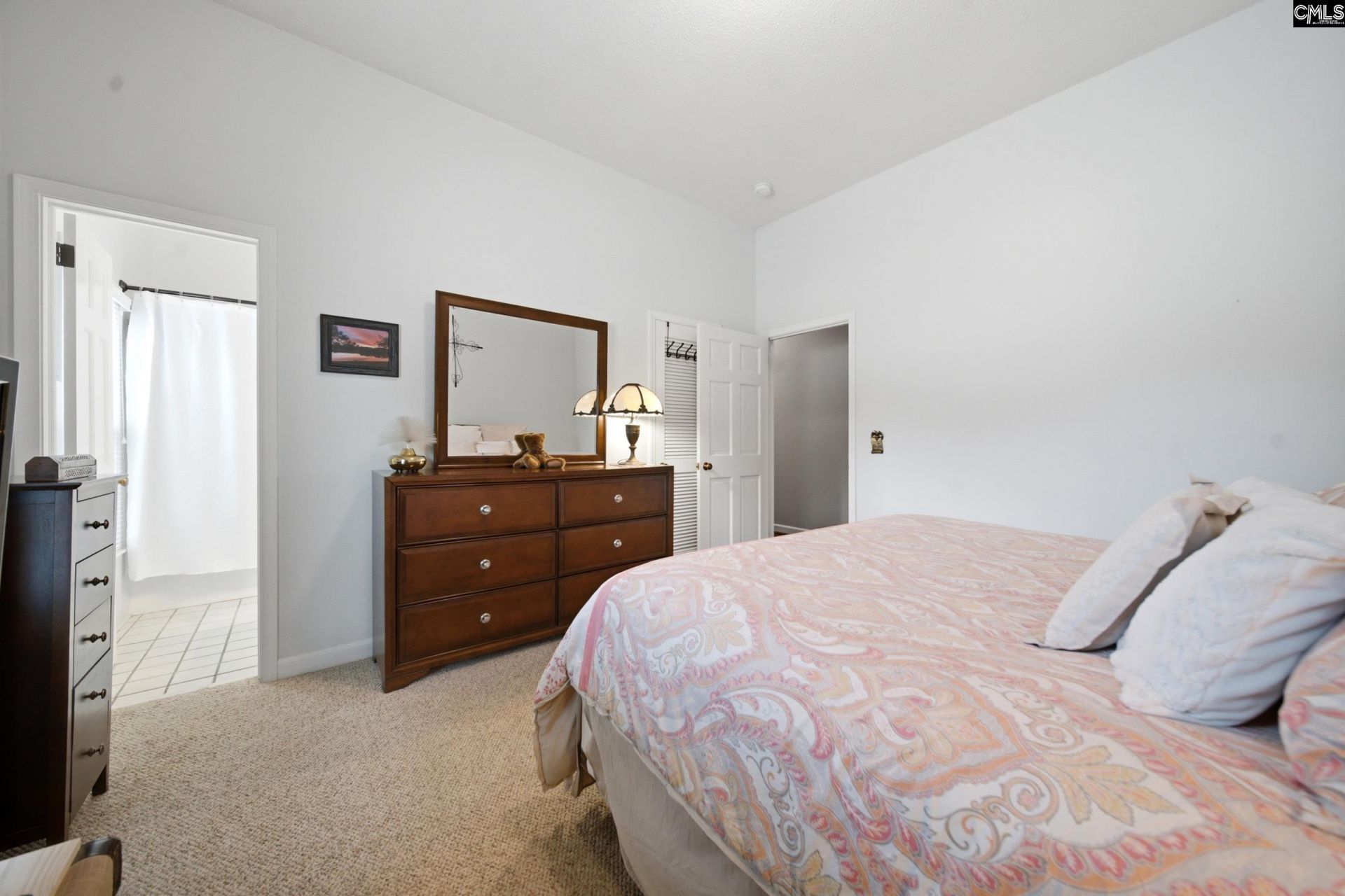 11 Park Shore Drive N Photo 31
