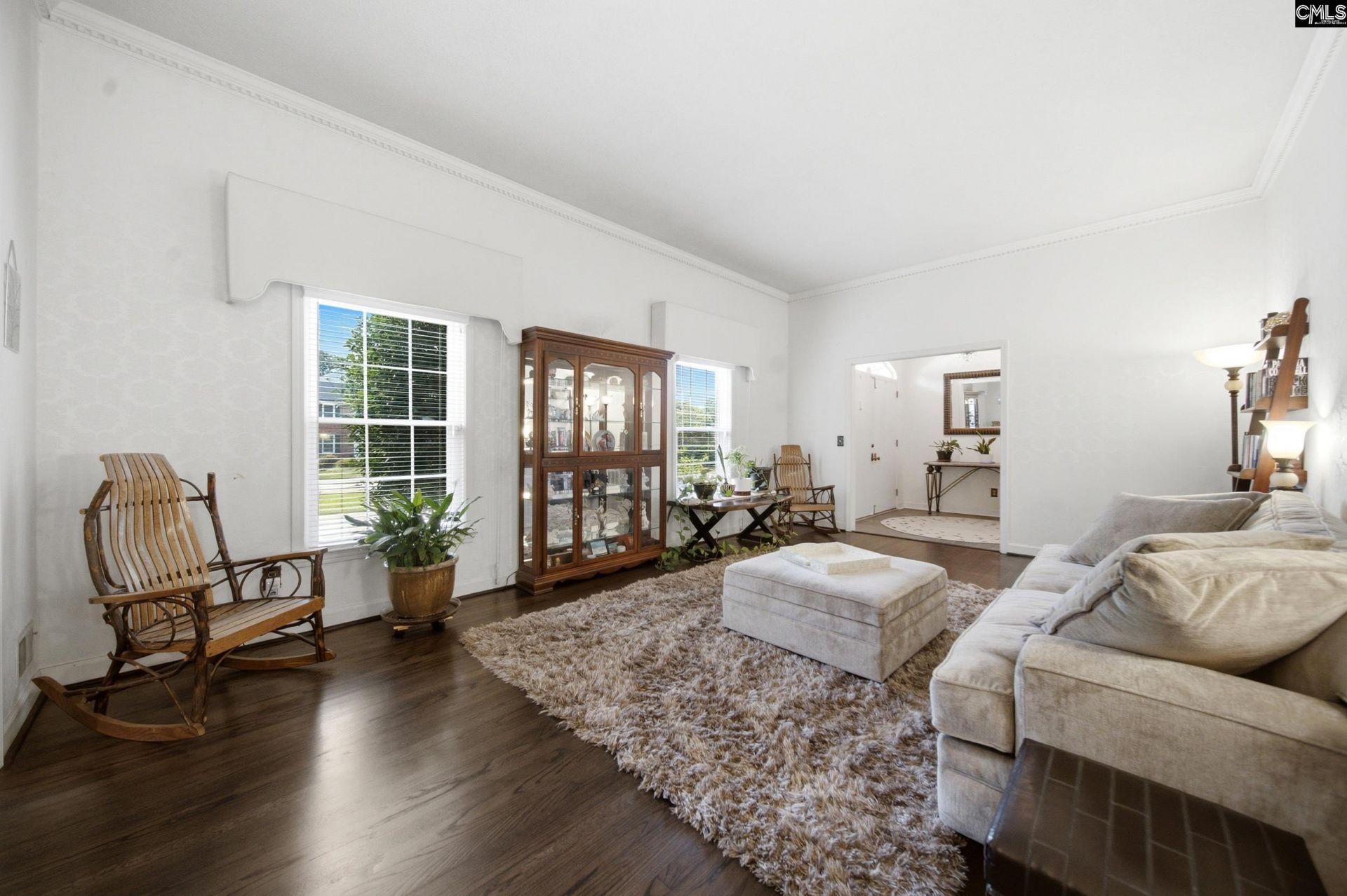 11 Park Shore Drive N Photo 7