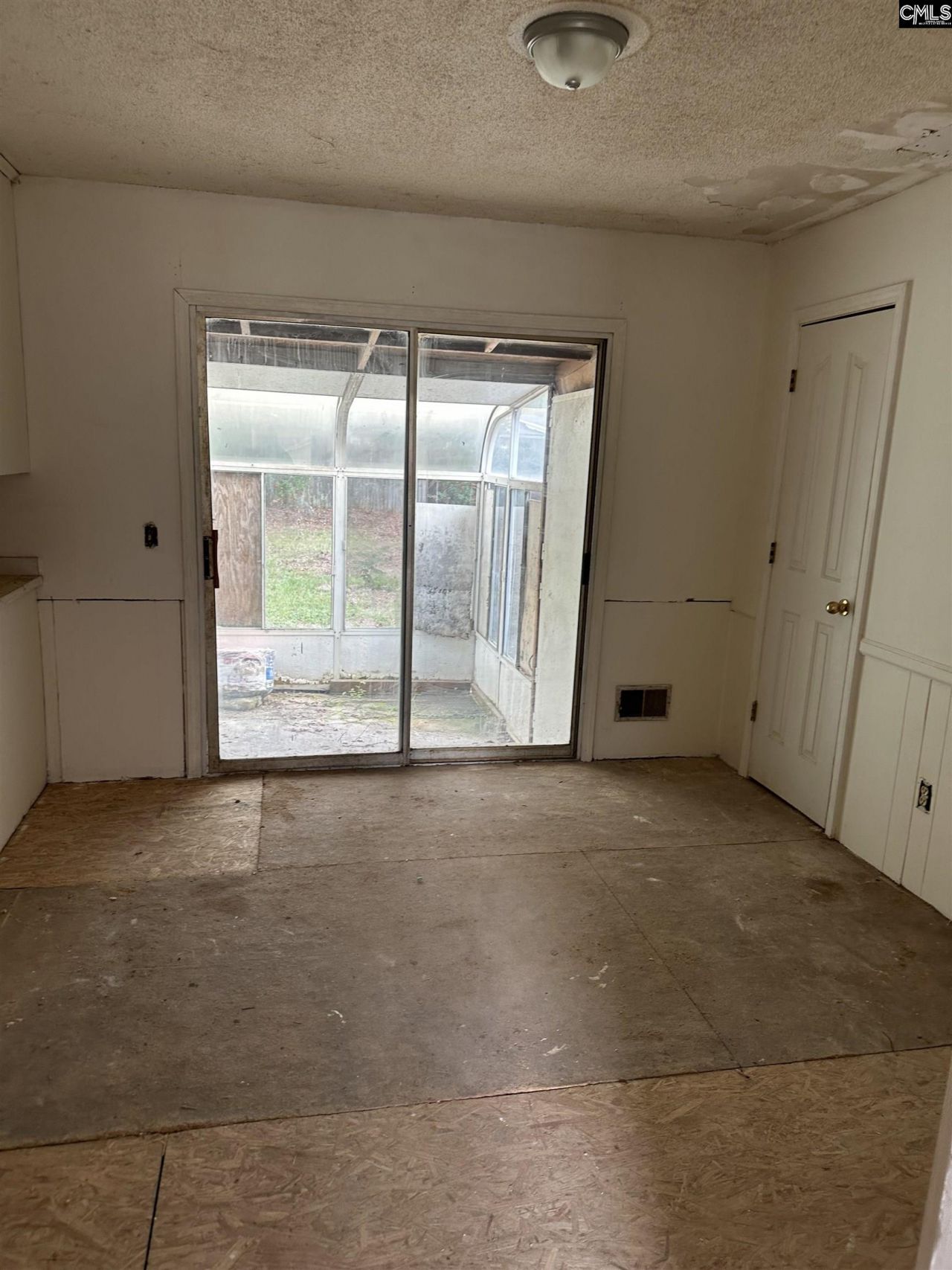 112 Harwood Drive Photo 8