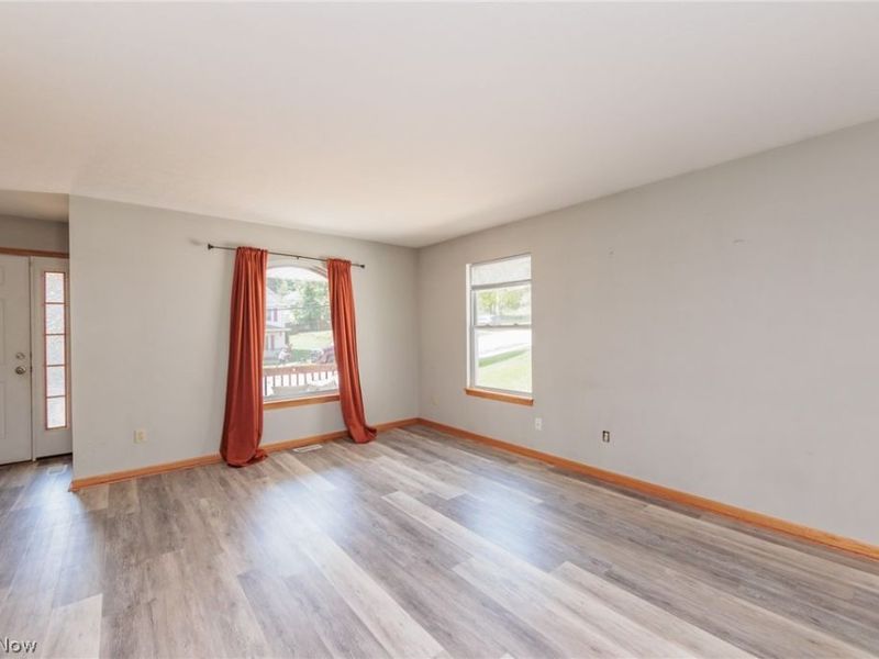 711 Bisson Avenue, Akron, OH 44307 Photo 2