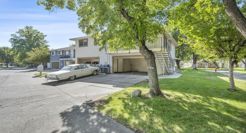 705 Jamaica Avenue, Unit APT 4, Reno, NV 89502 Photo