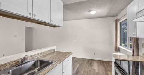 705 Jamaica Avenue, Unit APT 4, Reno, NV 89502 Photo