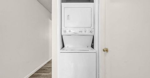 705 Jamaica Avenue, Unit APT 4, Reno, NV 89502 Photo