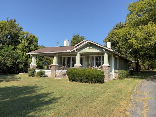 473 Old Woodbury Pike , Readyville, TN 37149