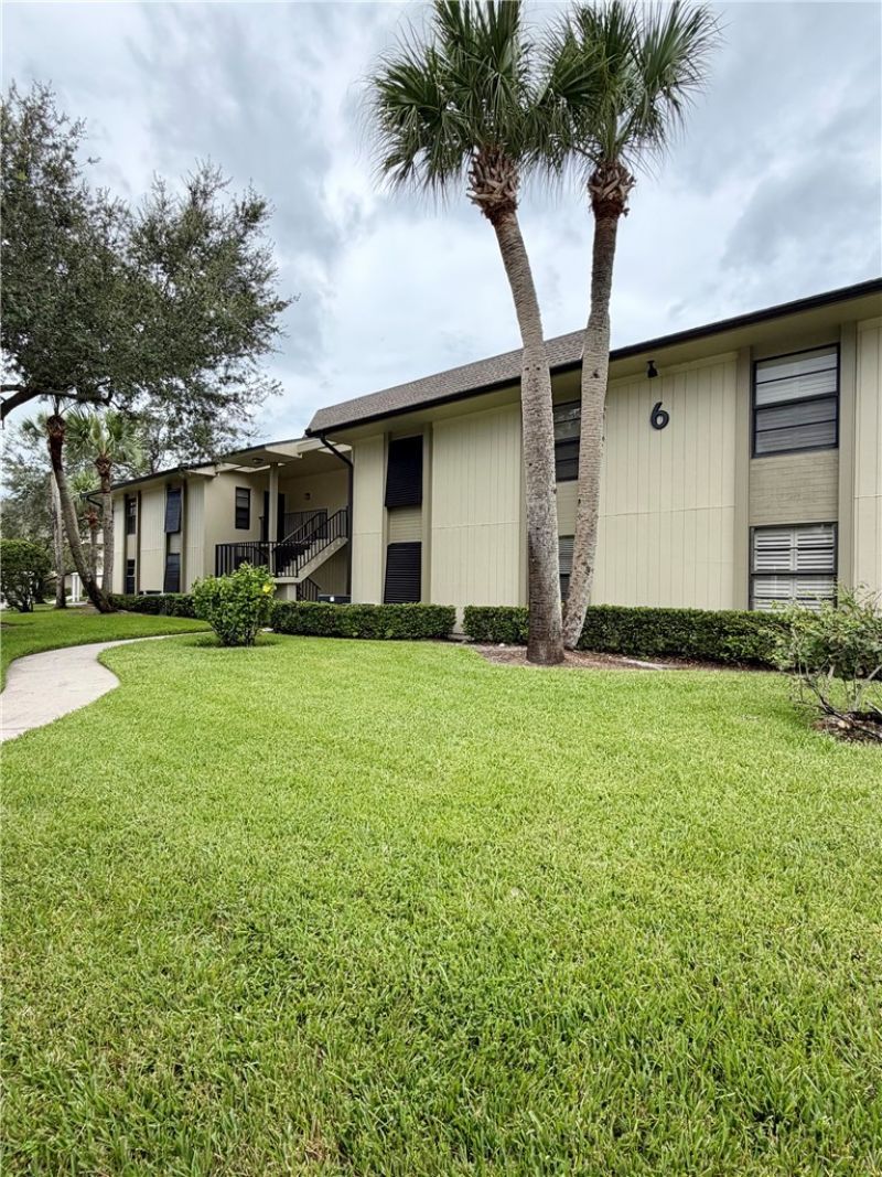 6 Plantation Drive, Unit 102, Vero Beach, FL 32966 Photo