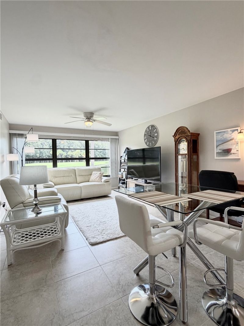 6 Plantation Drive, Unit 102, Vero Beach, FL 32966 Photo