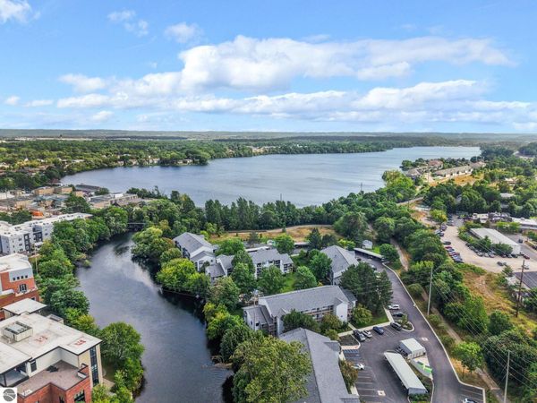 545 Riverine Drive, Unit 304, Traverse City, MI 49684