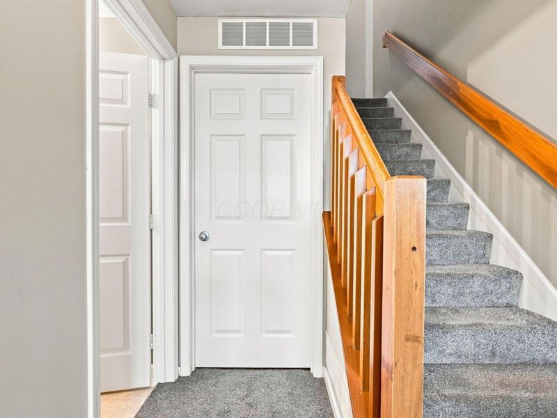 6058 Phar Lap Drive, Unit 17, New Albany, OH 43054 Photo 24
