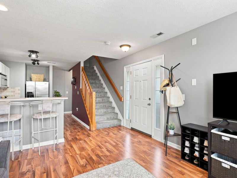 6058 Phar Lap Drive, Unit 17, New Albany, OH 43054 Photo 6