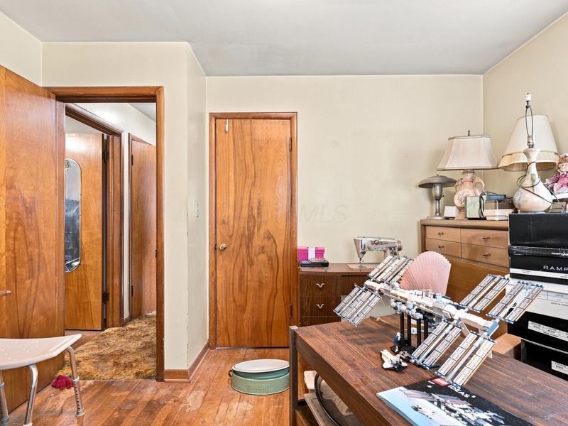 806 E Lincoln Avenue, Columbus, OH 43229 Photo 11