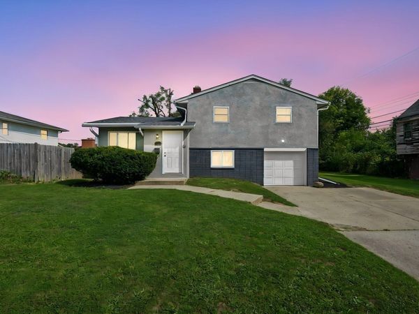 990 Reeb Avenue , Columbus, OH 43207