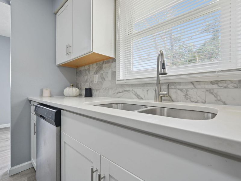 990 Reeb Avenue , Columbus, OH 43207 Photo 13