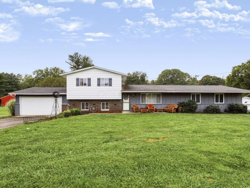 2403 Hickman Road NE, Newark, OH 43055 Photo 1
