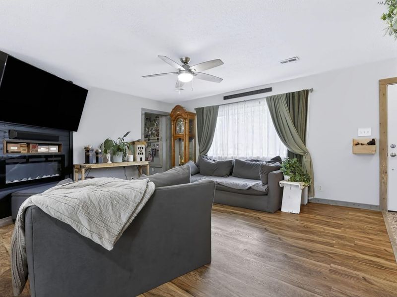 2403 Hickman Road NE, Newark, OH 43055 Photo 6
