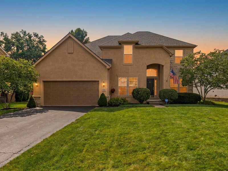 8302 Danbridge Way, Westerville, OH 43082 Photo 2