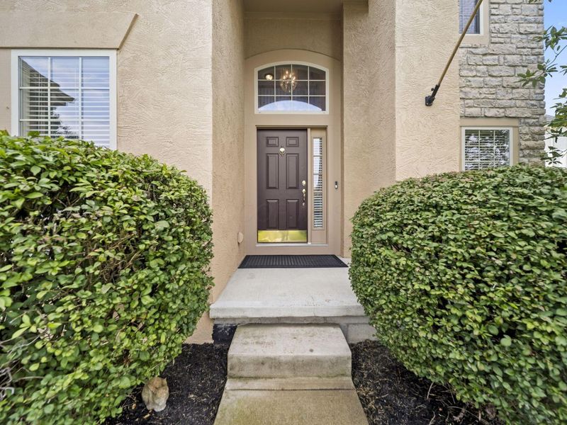 8302 Danbridge Way, Westerville, OH 43082 Photo 5