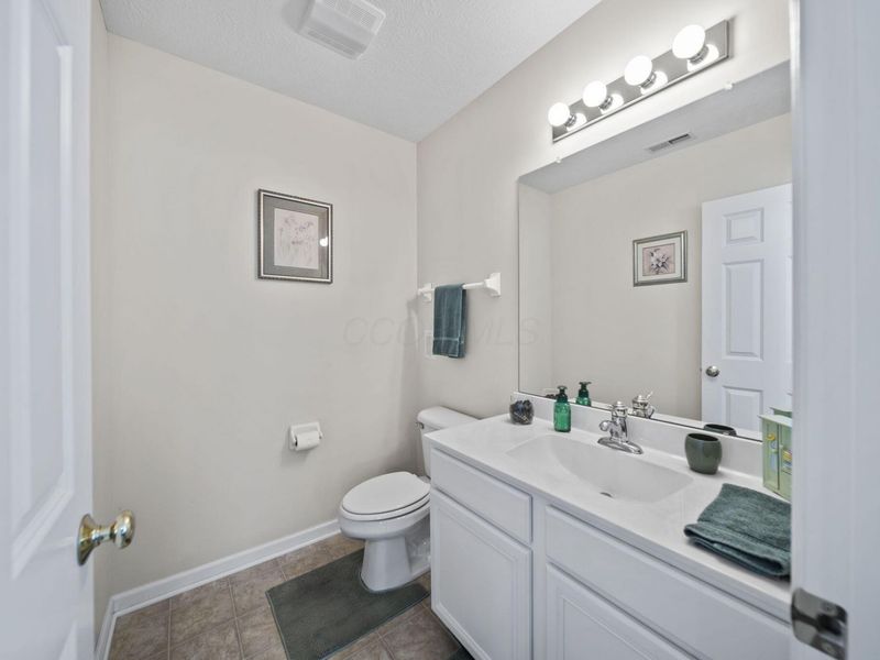 8302 Danbridge Way, Westerville, OH 43082 Photo 68