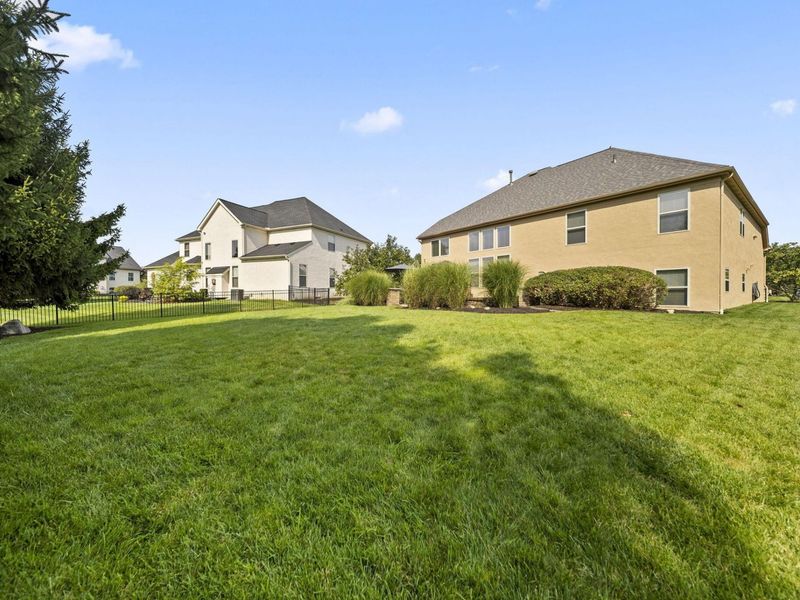 8302 Danbridge Way, Westerville, OH 43082 Photo 76